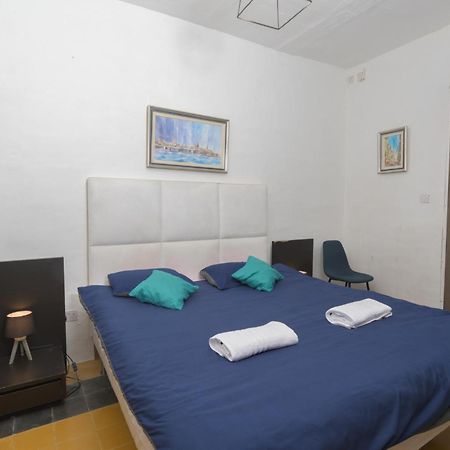 Stylish Valletta 2 Bedrooom City Centre Apartment With Terrace Exterior photo